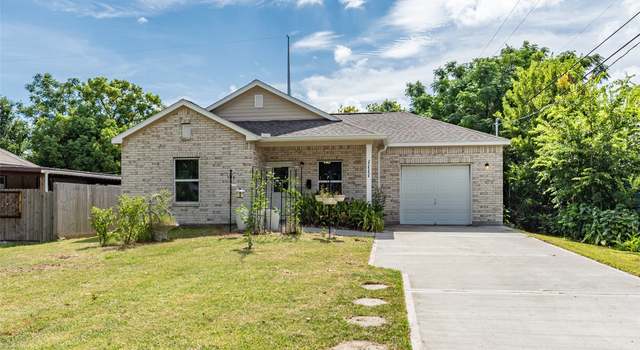 Photo of 1111 12th 1/2 St N, Texas City, TX 77590