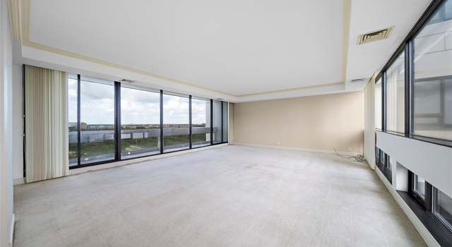 Photo of 1111 Hermann Dr Unit 12D, Houston, TX 77004