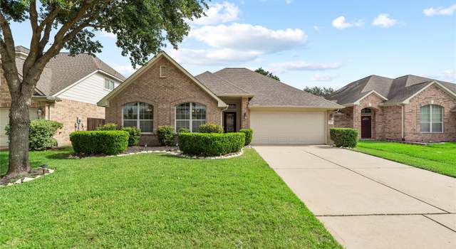 Photo of 7639 Golden Thistle Ln, Cypress, TX 77433
