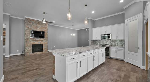Photo of 114 Winecup Cir, Montgomery, TX 77316