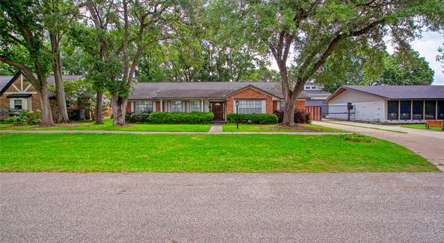 Photo of 2010 Oceanview Dr, Seabrook, TX 77586
