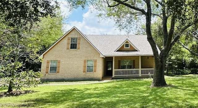 Photo of 408 Standing Oaks Ln, Sealy, TX 77474