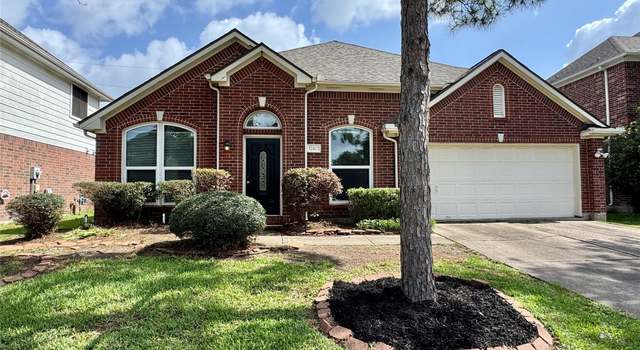 Photo of 12422 Meadowglen Dr, Meadows Place, TX 77477