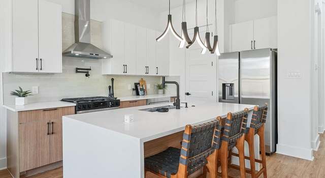 Photo of 7820 Sealey St, Houston, TX 77088