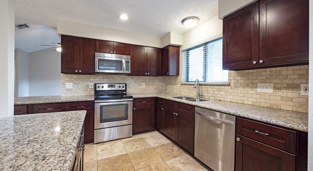 Photo of 13418 Natasha Ln, Houston, TX 77015