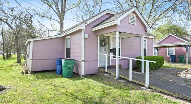Photo of 608 E 4th St, Sweeny, TX 77480