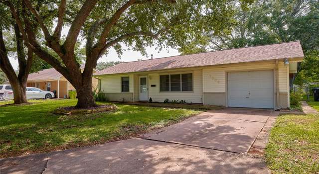 Photo of 1808 George St, Rosenberg, TX 77471