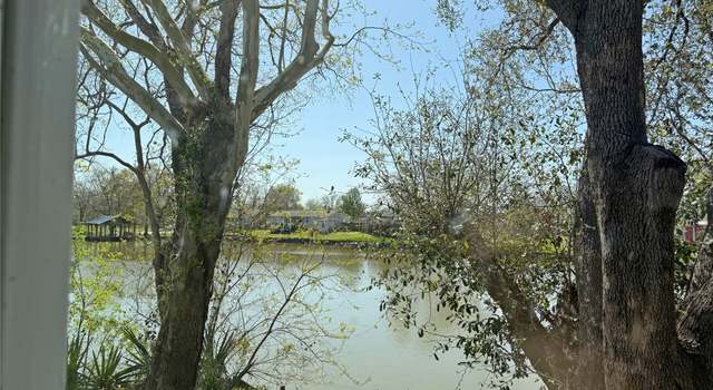 Photo of 585 River Oaks Dr, Trinity, TX 75862