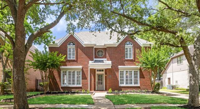 Photo of 124 N Hall Dr, Sugar Land, TX 77478