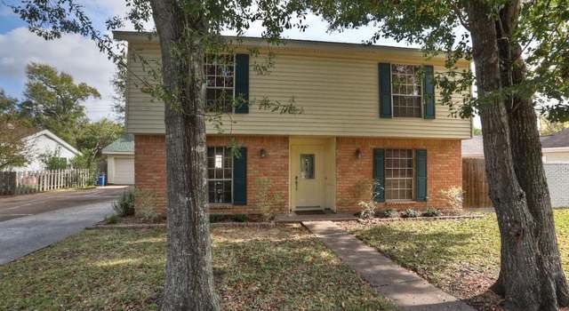 Photo of 814 Lake Villa Dr, Seabrook, TX 77586