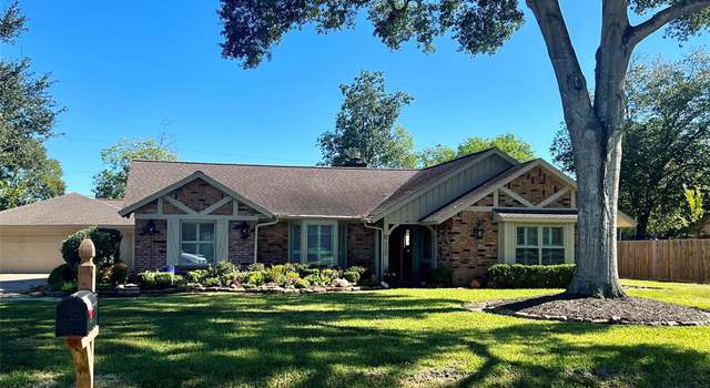 Photo of 3205 Windsor St, Pearland, TX 77581