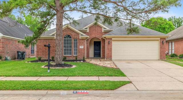 Photo of 2922 Burgess Hill Ct, Pearland, TX 77584