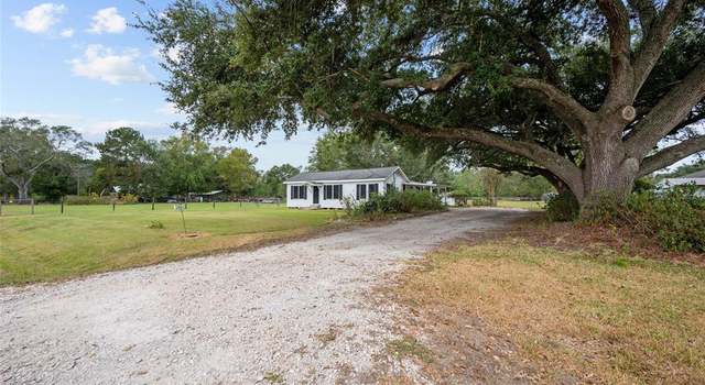 Photo of 124 Speights Rd, Hankamer, TX 77560