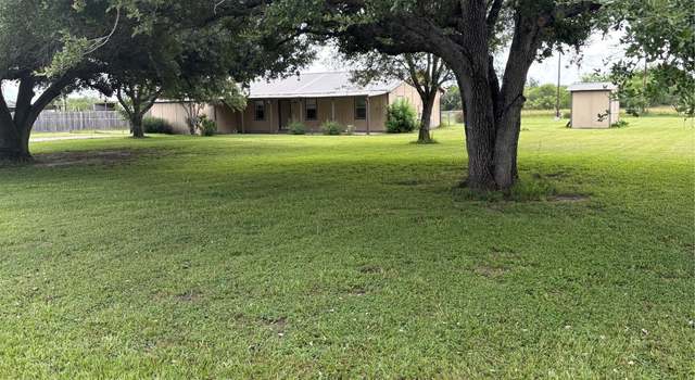Photo of 15 Sandra Ln, Victoria, TX 77905