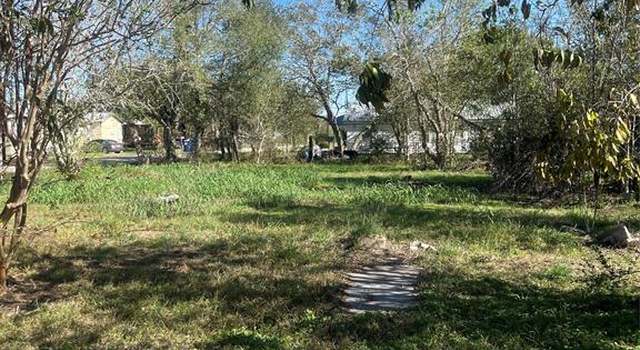 Photo of 1102 E State St, Eagle Lake, TX 77434
