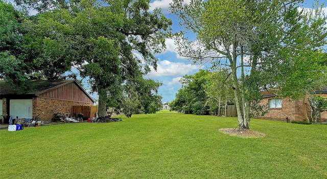 Photo of 1511 Bayou Dr, Alvin, TX 77511