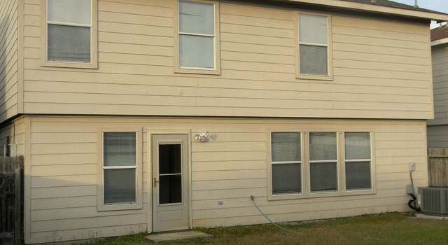 Photo of 7922 Suffield Glen Ln, Humble, TX 77338