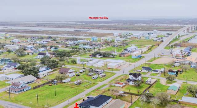 Photo of 837 Wightman St, Matagorda, TX 77457