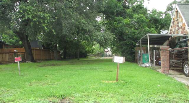 Photo of 2115 Carolina St, Baytown, TX 77520