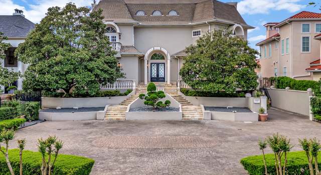 Photo of 2114 Twin Oaks Blvd, Kemah, TX 77565