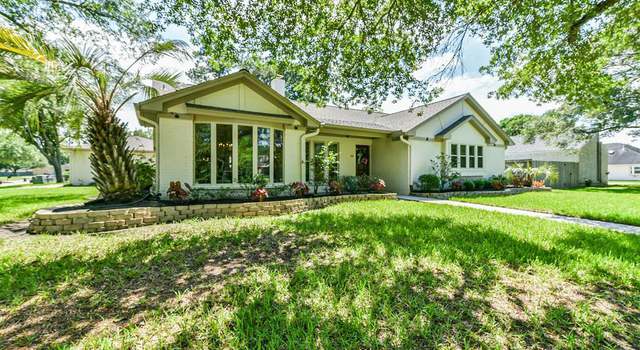 Photo of 509 Providence Dr, Friendswood, TX 77546