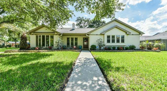 Photo of 509 Providence Dr, Friendswood, TX 77546