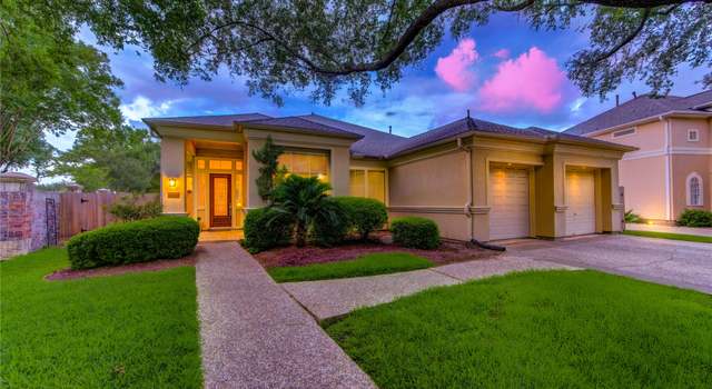 Photo of 13542 N Tracewood Bnd, Houston, TX 77077