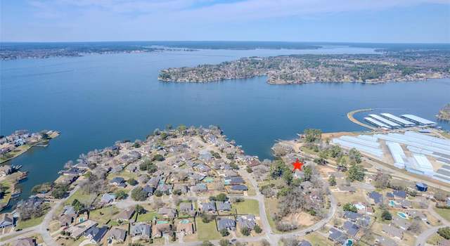 Photo of 7291 Edgewater Dr, Willis, TX 77318
