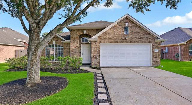 Photo of 4506 Brazos Bend Dr, Pearland, TX 77584