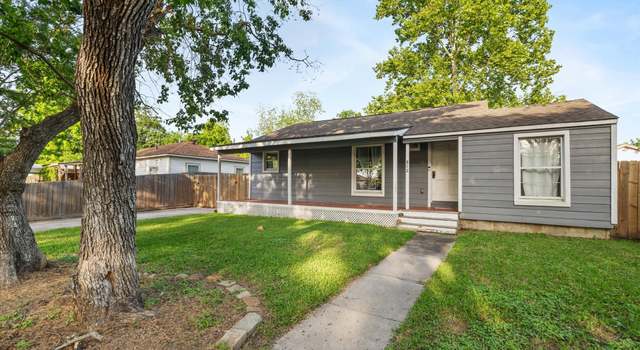 Photo of 812 Sunset Dr, Baytown, TX 77520
