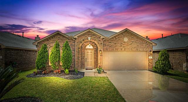 Photo of 5022 Bay Ln, Bacliff, TX 77518