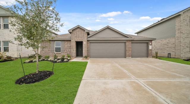 Photo of 448 Lampasas Trl, Dayton, TX 77535