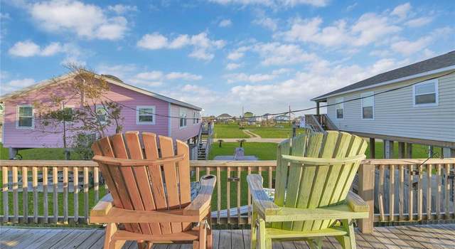 Photo of 914 Fort Velasco Dr, Surfside Beach, TX 77541