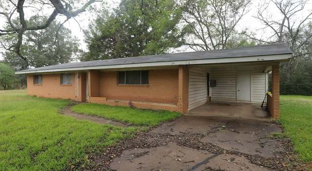 Photo of 72 W 1st St, Wells, TX 75976