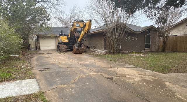 Photo of 7111 Towerview Ln, Missouri City, TX 77489
