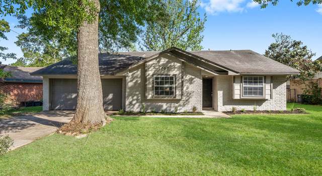 Photo of 1707 Carol Lee Ln, Conroe, TX 77301
