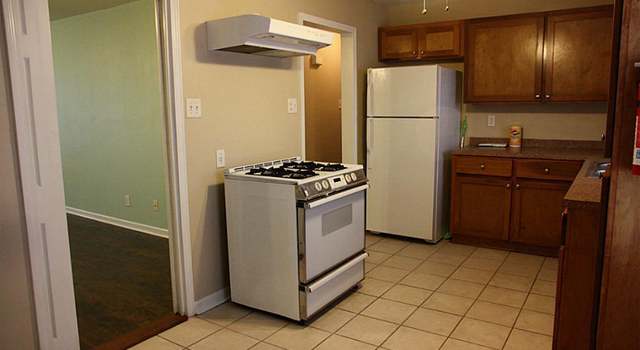 Photo of 1118 Bayou Cir, Galveston, TX 77551