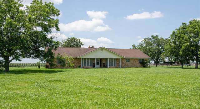 Photo of 552 County Road 315, Louise, TX 77455