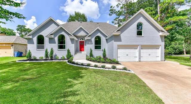 Photo of 2307 Oak Dr, Dickinson, TX 77539