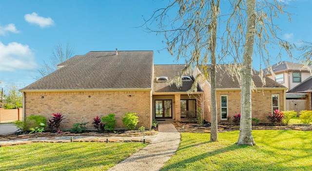 Photo of 2609 Sleepy Hollow Dr, Pearland, TX 77581