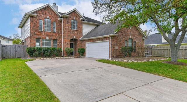 Photo of 17134 Grey Mist Dr, Friendswood, TX 77546