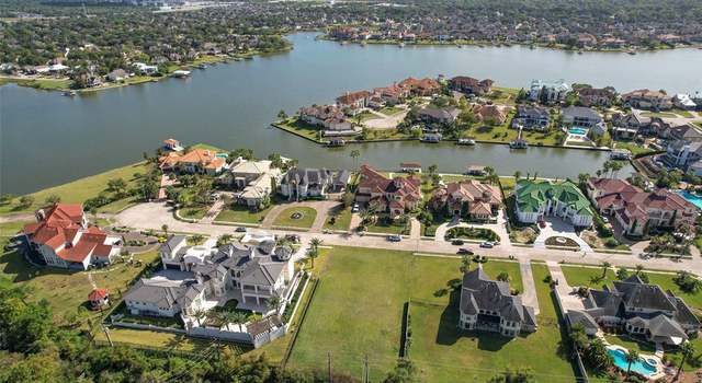 Photo of 1780 Shore Line Dr, Seabrook, TX 77586