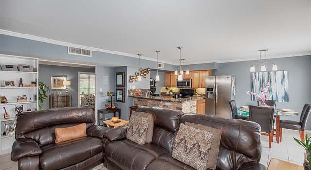 Photo of 2101 Fountain View Dr #80, Houston, TX 77057