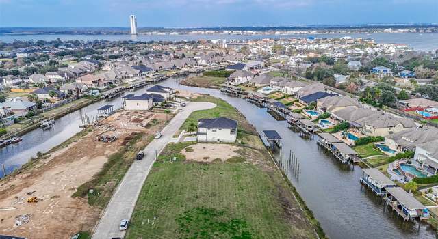 Photo of 617 Appia Dr, Kemah, TX 77565