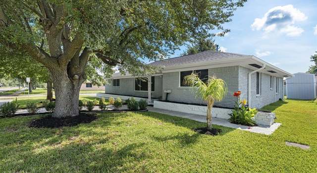 Property at 2701 Oaks Dr, Pasadena, TX 77502, 4 beds, 2 baths