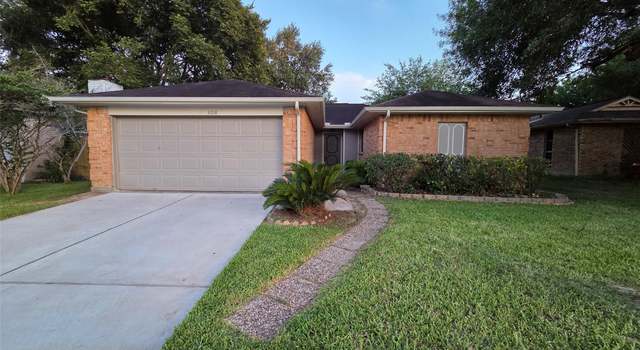 Photo of 3018 Sherborne St, Pearland, TX 77584