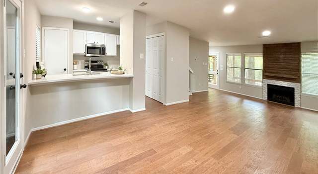 Property at 22 Sawmill Grove Ln, The Woodlands, TX 77380, 3 beds, 2.5 baths