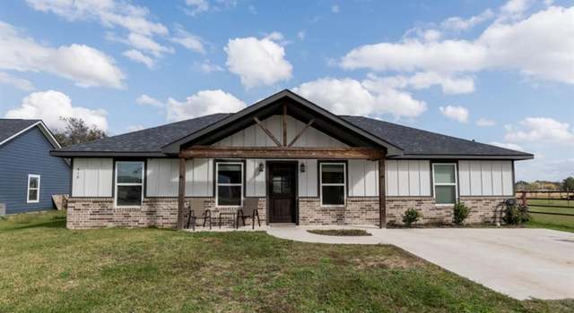 Photo of 418 East St, East Bernard, TX 77435