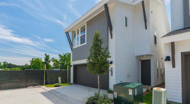 Photo of 7608 Victory Reserve St, Houston, TX 77088