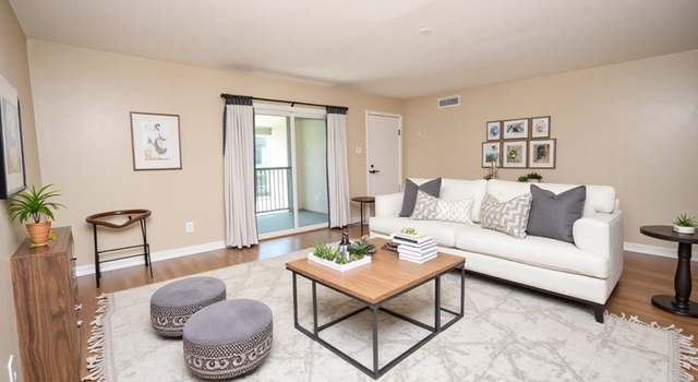 Photo of 12633 Memorial Dr #122, Houston, TX 77024